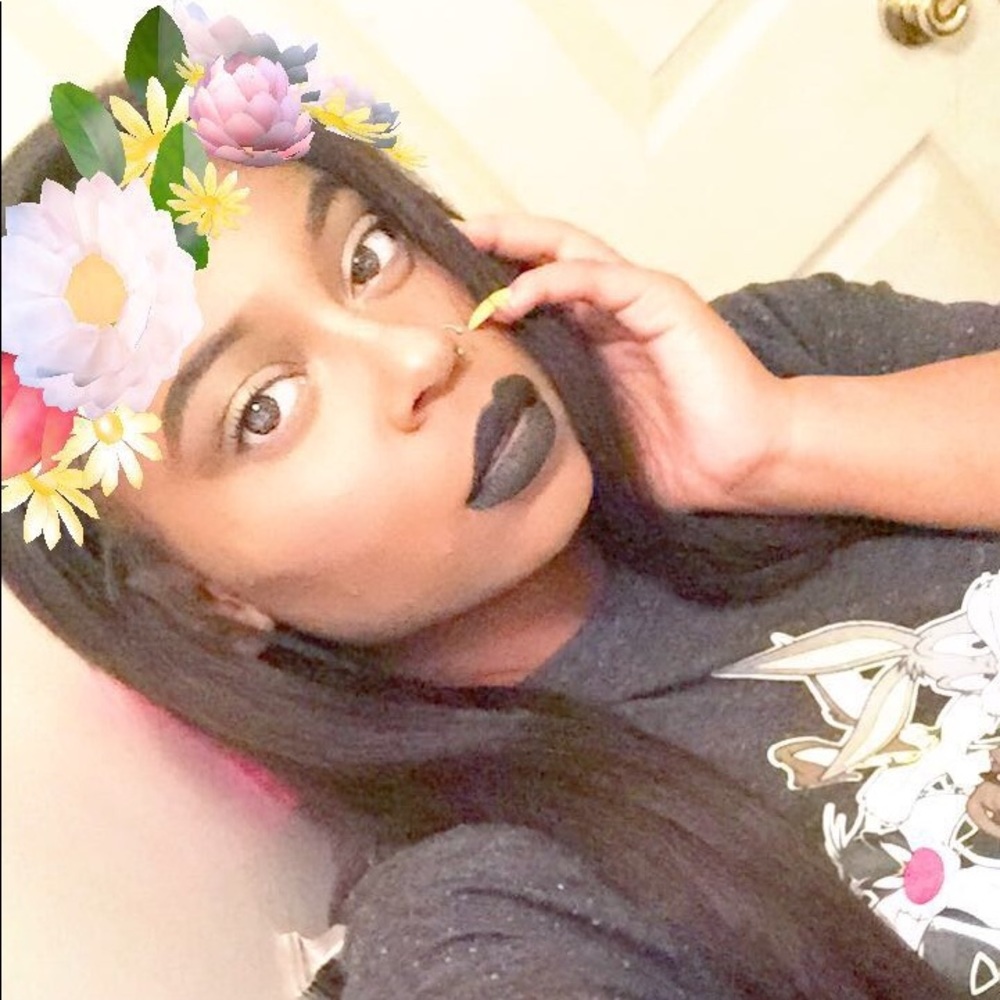 Meet your Posher, Victoria